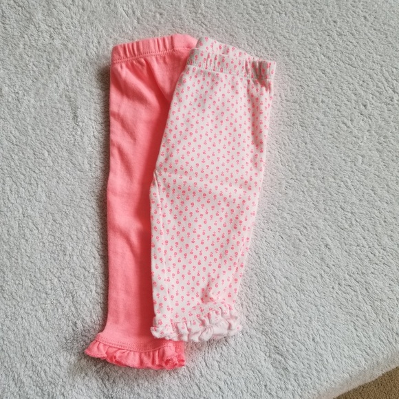Set of Carter's Pants Baby Girl Size 6 Months - Picture 2 of 2